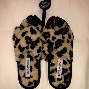 Steve Madden Slippers - New